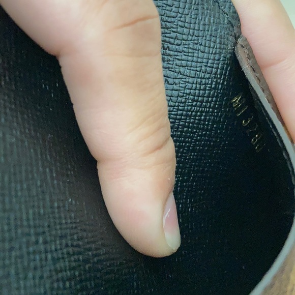 SOLD LV Recto Verso Cardholder - Picture 4 of 11
